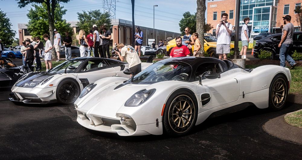 Pagani Utopia and Huayra, The crowd