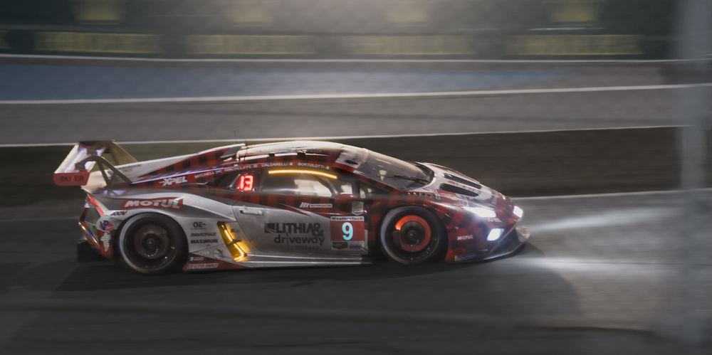 Lamborghini Huracán GT3 · No. 9, Night rain